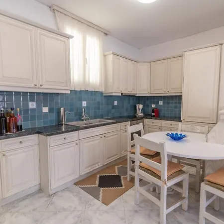 Holiday home Evangelia's Mansion *