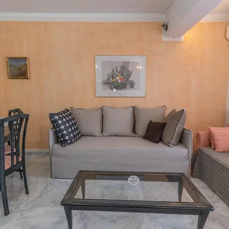 Evangelia's Mansion Tatil Evi
