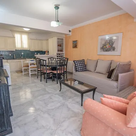 Evangelia's Mansion Holiday home Naxos City